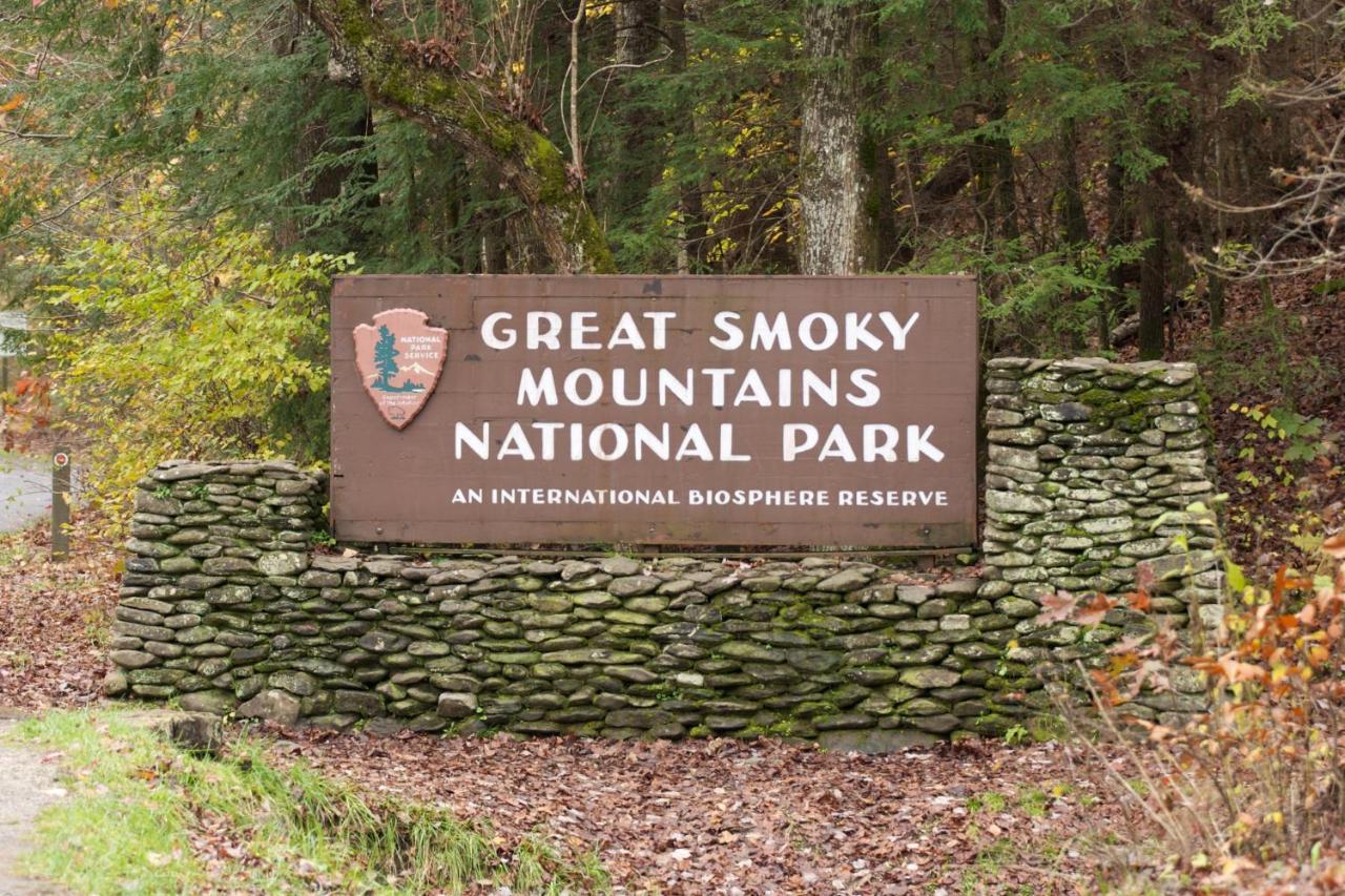 Hidden Creek, Pool Table, Hot Tub, 1089 Free Tickets Each Paid Day, Dollywood And More Гатлинбург Экстерьер фото