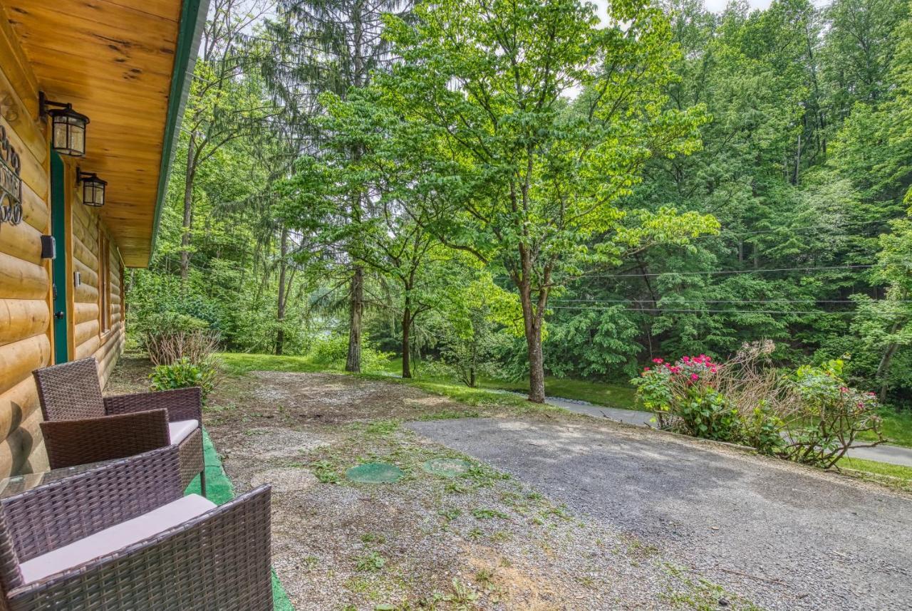 Hidden Creek, Pool Table, Hot Tub, 1089 Free Tickets Each Paid Day, Dollywood And More Гатлинбург Экстерьер фото