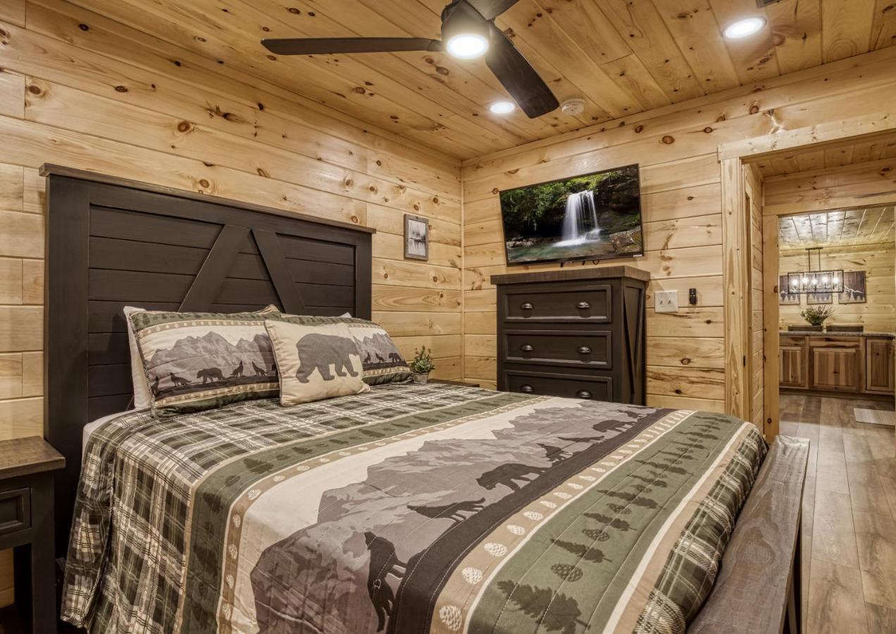 Hidden Creek, Pool Table, Hot Tub, 1089 Free Tickets Each Paid Day, Dollywood And More Гатлинбург Экстерьер фото