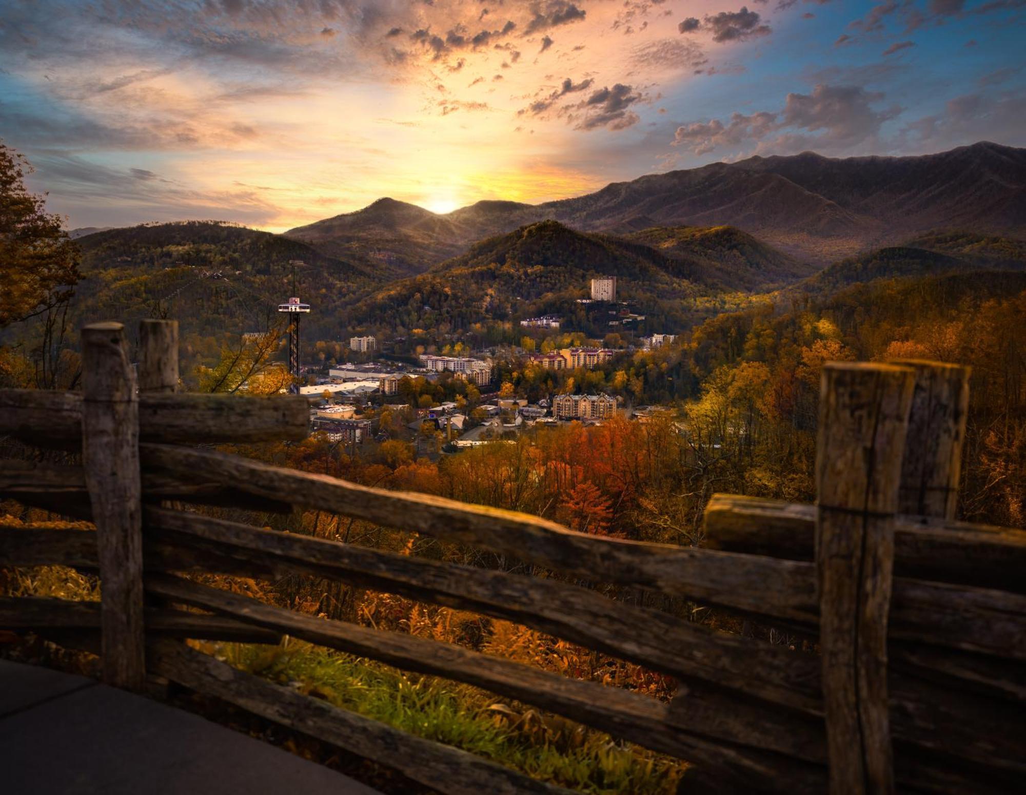 Hidden Creek, Pool Table, Hot Tub, 1089 Free Tickets Each Paid Day, Dollywood And More Гатлинбург Экстерьер фото